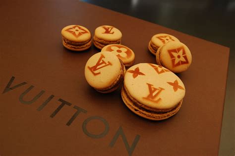 macaron louis vuitton prix|Louis Vuitton cakes.